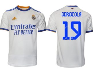 Real Madrid Heimtrikot 2022 weiß blau mit Aufdruck Odriozola 19