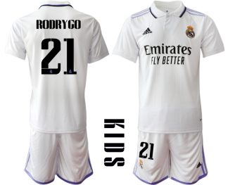 Kinder Heimtrikot Real Madrid Home Trikot weiß lila 2022/23 mit Aufdruck RODRYGO 21